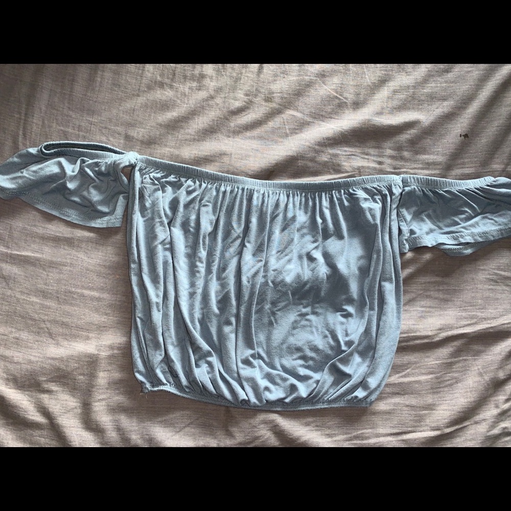 NEW Off the shoulder crop top